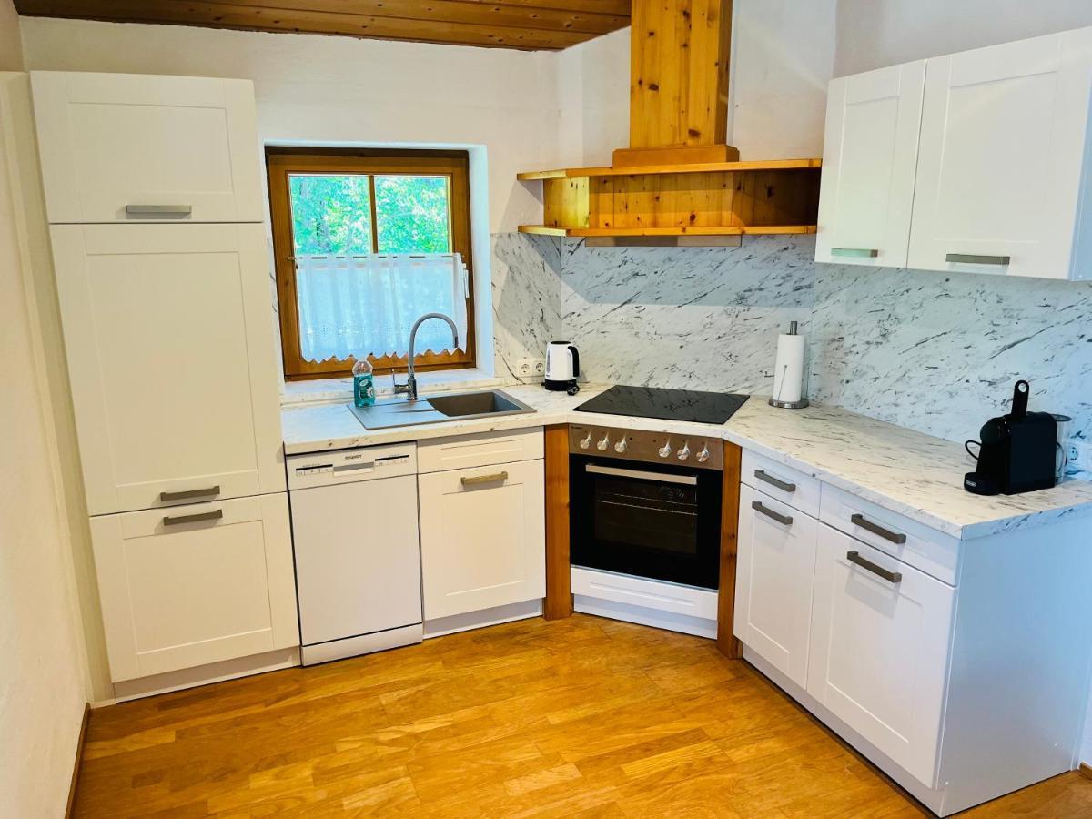 Haus Helga Lägenhet Hof bei Salzburg Exteriör bild